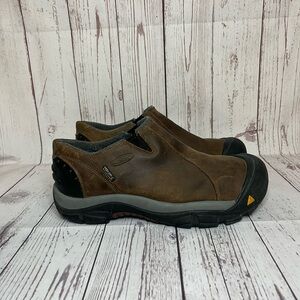 KEEN Brixen Low Insulated Waterproof Slip-on Shoes Men’s Size 9.5 Hiking Casual